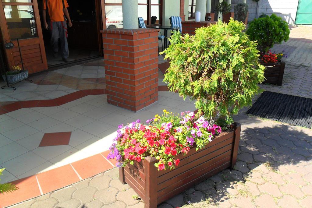 Hotel St.Florian Štúrovo Exterior foto